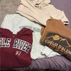 Jerzees/Nike/ Blue Hoodies small